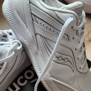 Saucony Echelon Walker 3 White Sneakers